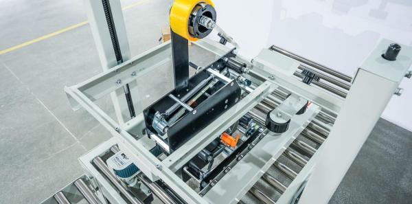 Box Taping Machine