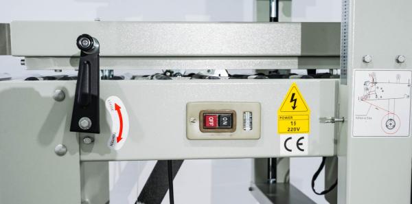 Automatic Box Taper